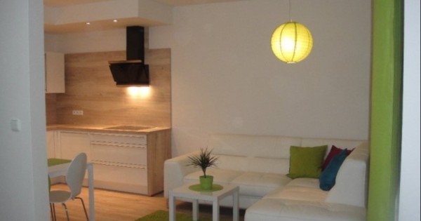 Nhà 2kk ( 50 m2 ) cho thuê , Praha 9 - Střížkov