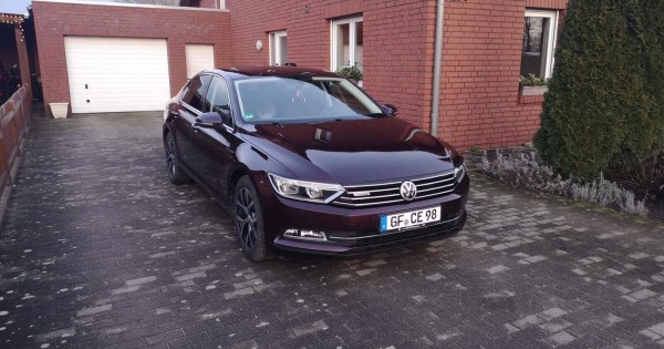 Bán xe Volkswagen Passat đời 2017 đầu 2018, 4x4, chạy diesel, 110KW, 75000km