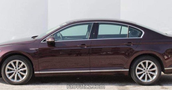 Bán xe Volkswagen Passat đời 2017 đầu 2018, 4x4, chạy diesel, 110KW, 75000km
