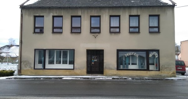 Cho thuê mặt bằng rộng 128m3 trên là byt 3+1 tại làng 1200 dân