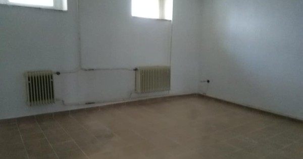 Cho thuê mặt bằng rộng 128m3 trên là byt 3+1 tại làng 1200 dân