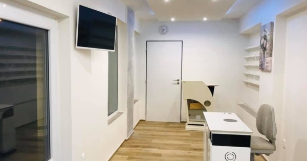 Cần cho thuê tiệm Nails tại cửa khẩu Đức sát thành phố 25.000 dân