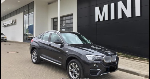 Bán xe BMW X4 xDrive 2.0d xLine đời 2017 , đã đi 28.000km chủ đầu tiên