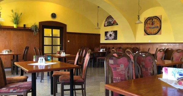 Cho thuê quán ăn tại t.p. Třebechovice pod Orebem, có 6.000 dân