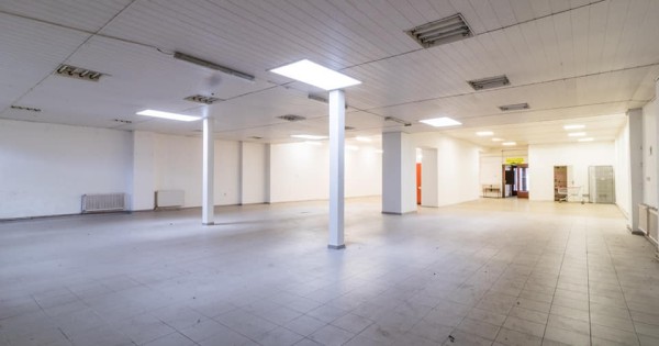 Cần sang nhượng của hàng rộng 450m2 ở quảng trường Hranice Morava