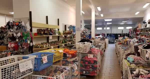 Cần sang nhượng của hàng rộng 450m2 ở quảng trường Hranice Morava