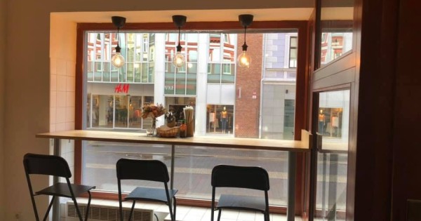 Sang nhượng hợp đồng quán ăn tại Nam tiệp, České Budejovice, Lannova Trida