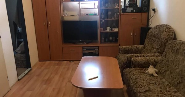 Nhượng lại cửa hàng rộng 500m2 có nhà ở bên trong tại