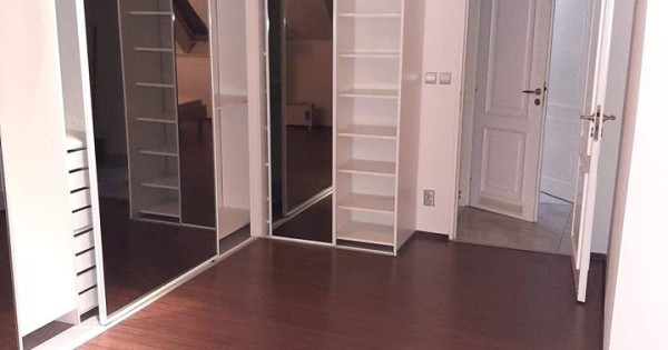 Phòng chi thuê lâu dài hoặc theo ngày, cách chợ Sapa một bến bus