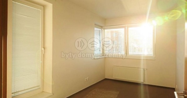Bán nhà 3kk mới xây 2019 rộng 101,59m2 vùng Kyje Praha 9 gần černý most