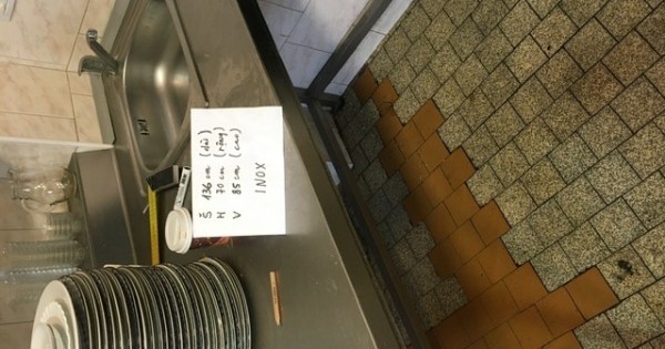 Thanh lí đồ dùng cho quán ăn tại Praha 3