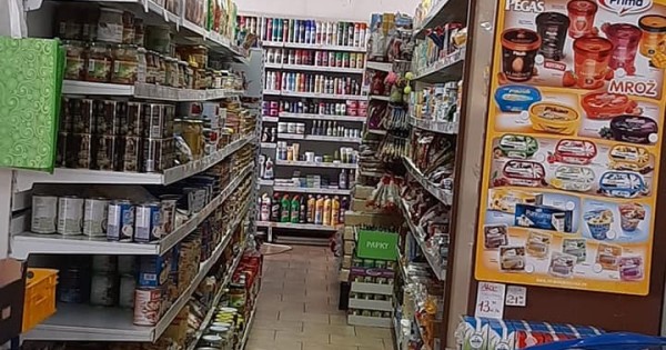 Cần nhượng lại Potraviny rộng 100m2 + 20m2 kho khu vực Klatovy