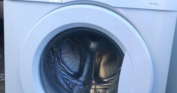 Bán máy giặt từ 3,5 kg-8kg, loại 7kg, tủ lạnh, tủ đá đứng tại Praha