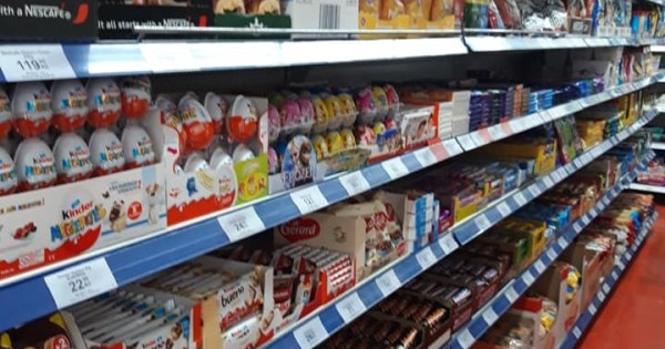 Nhượng lại cửa hàng 65m² , kho 10m², najem + nước 6600kc khu vực Česká Lípa