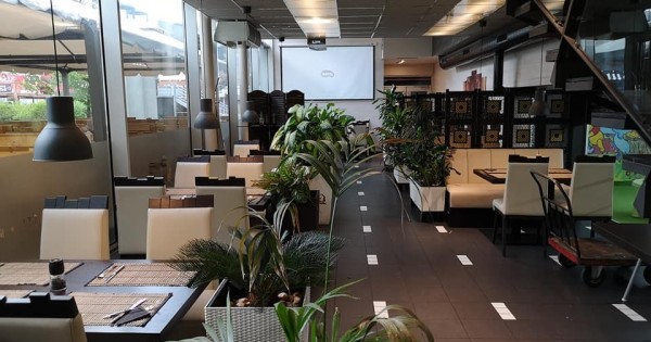 Nhượng quán ăn tại Praha 4 Háje gần metro và khu chung cư đông đúc