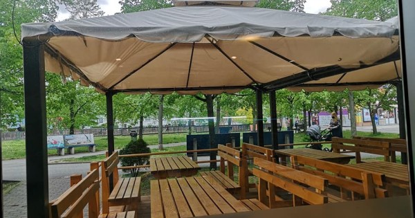 Nhượng quán ăn tại Praha 4 Háje gần metro và khu chung cư đông đúc