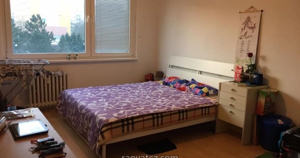 Cần cho thuê nhà 1+1 ( 30 m2 ) Praha - Hostivař