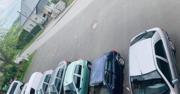 Bán cửa hàng 150m, kho rộng 100m, nhà ở có vườn rau nhỏ và bãi đỗ xe rộng