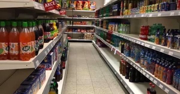 Cần thanh lý giàn giá đơn và giàn đôi 1m, tủ mát.