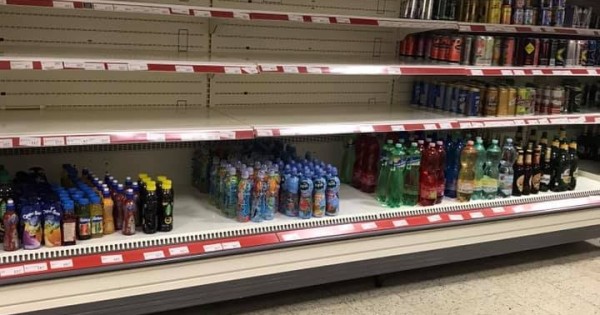 Cần thanh lý giàn giá đơn và giàn đôi 1m, tủ mát.