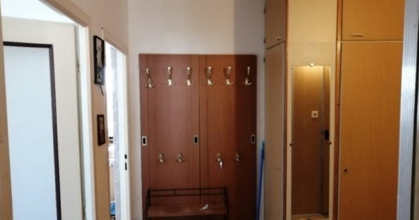 Cần cho thuê být 2+1 . Praha 4 - Libuš.