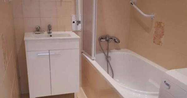 Cho thuê nhà 2 phòng ngủ tại Praha 4 - Kamyk gần chợ Sapa