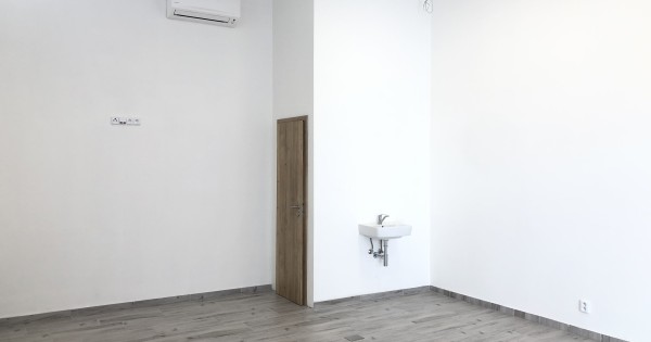 Cho thuê mặt bằng để làm tiệm nail khu vực Plzeň-sever