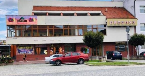 Cho thuê địa điểm cho kinh doanh ở Protivín (khoảng 5000 người)