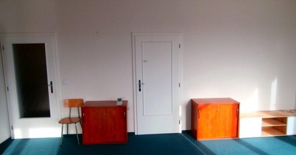 Cần cho thuê nhà 2KK , Praha 4 - Krč