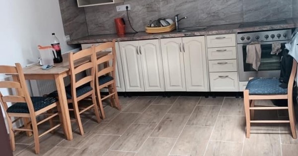 Mình có nhà barak mới cho thuê theo diện căn hộ 3kk độc lập