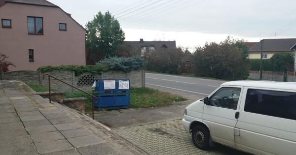 Bán 2 cửa hàng potraviny cộng sản làng không cạnh tranh