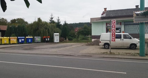 Bán 2 cửa hàng potraviny cộng sản làng không cạnh tranh