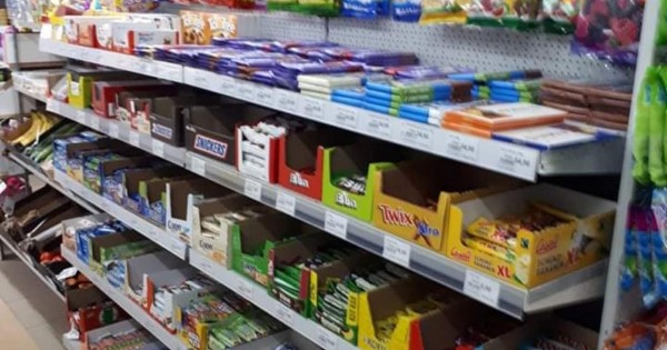 Nhượng cửa hàng nhỏ dt 71m2 làng 1.300 dân cách Brno 40km