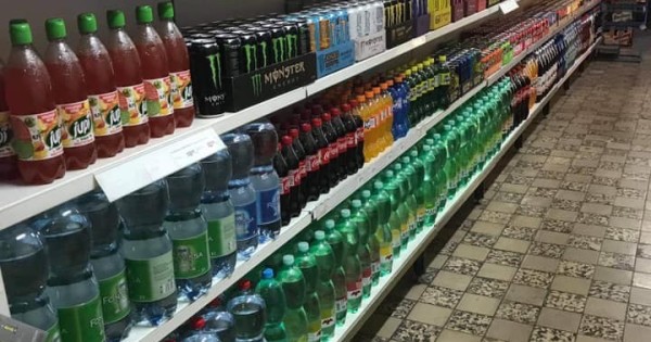 Cần bán khu nhà bán Potraviny từ thời cộng sản tại làng 2600 dân