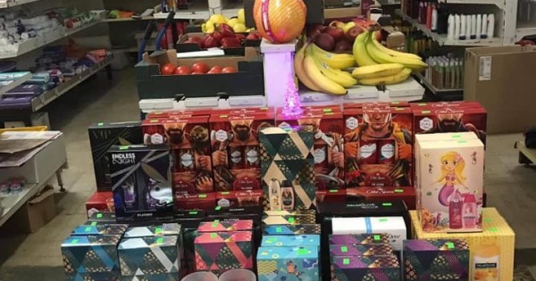 Cần bán khu nhà bán Potraviny từ thời cộng sản tại làng 2600 dân