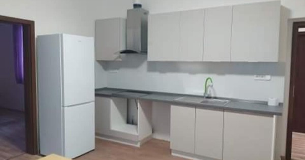 Nhà 4+kk ở plzen, gần bến xe trojebus 13 muốn cho thuê lâu dài.