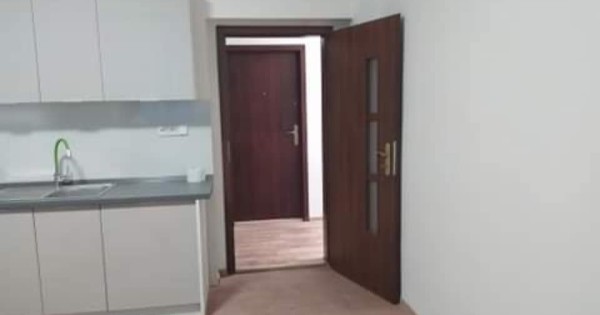 Nhà 4+kk ở plzen, gần bến xe trojebus 13 muốn cho thuê lâu dài.