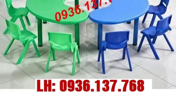 Bàn ghế mầm non giá rẻ