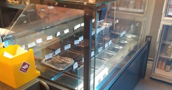 Cần bán tủ mát vitrina cho quán ăn