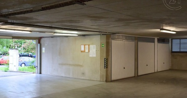 Bán gara gần metro Lužiny