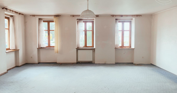 Bán nhà kèm cửa hàng - Šluknov