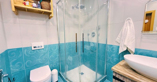 Căn hộ độc đáo 3 phòng (2 phòng ngủ + bếp) với sân vườn riêng trong khu vực yên tĩnh