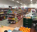 Nhượng lại rất nhiều cửa hàng của Tây địa điểm cực đẹp tại Praha