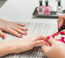 Cần gấp thợ Nail có tay nghề làm việc tại Lotus Nails TP České Budějovice