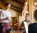 Cần tìm bồi bàn cho quán việt praha 3, Y/c tiếng séc tốt, có thưởng