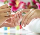 Cần nhượng lại hợp đồng tiệm Nails trong siêu thị Tesco Decin