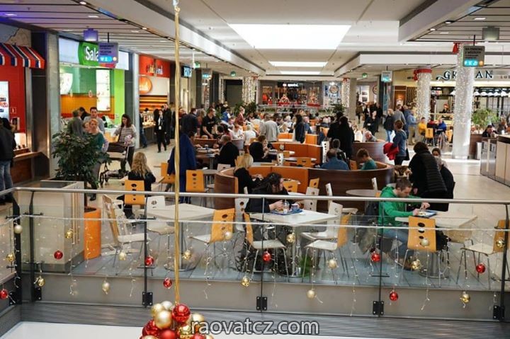 Sang nhượng HĐ quán ăn châu á trong siêu thị lớn 4 sao tại Praha