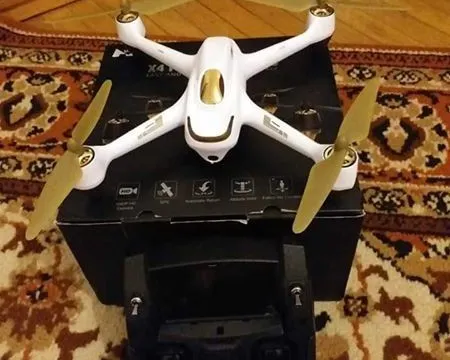 Cần thanh lý em flycam Hubsan H501s