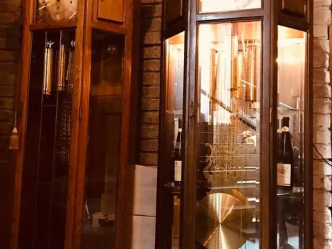 Bán đồng hồ tủ được sản xuất năm 1983 tại Châu Âu