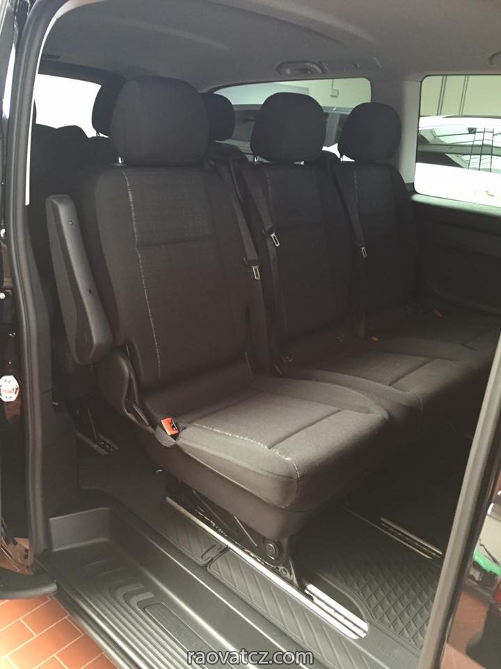 Bán xe Mercedes Vito 119XL số tự động tại chợ Sapa, Praha